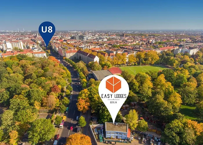 إيزي لودجيز فندق *